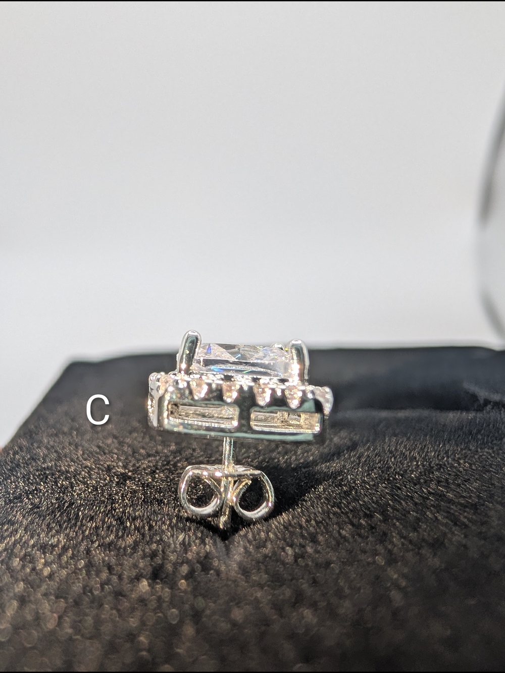✨CHOOSE ONE- 18K White Gold Plated Studs - Picture 8 of 11